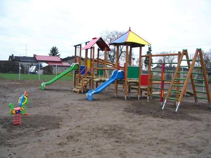 Plac zabaw 2