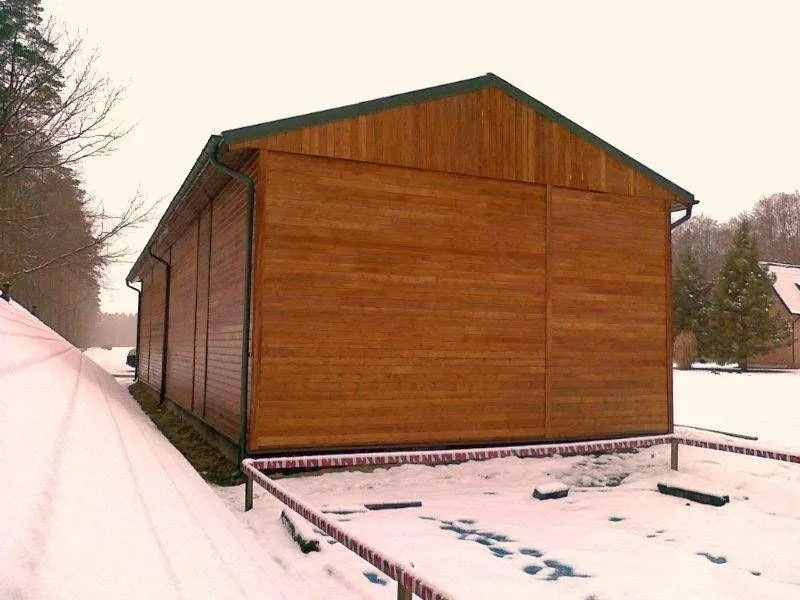 Drewniany budynek 1