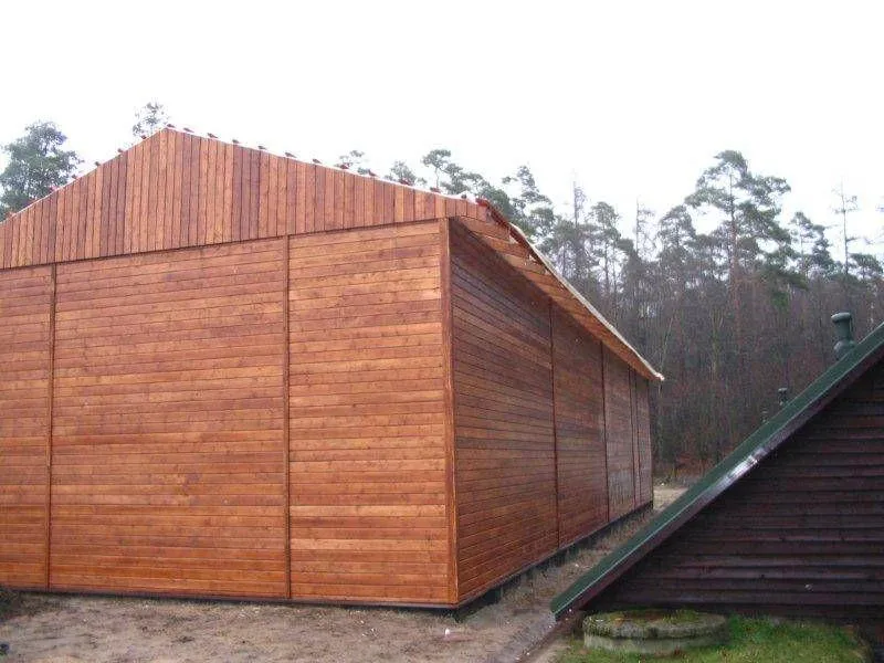 Drewniany budynek 2